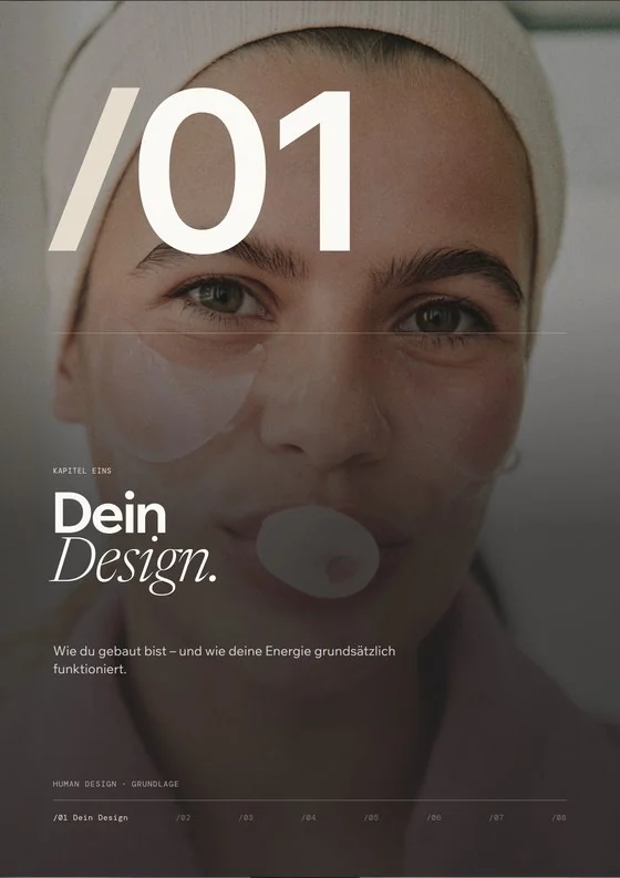 Seite aus dem Energy & Health Blueprint, der Human-Design-Auswertung für Körper und Energie: Kapitel 01 „Dein Design“ mit einer Frau mit Kaugummiblase